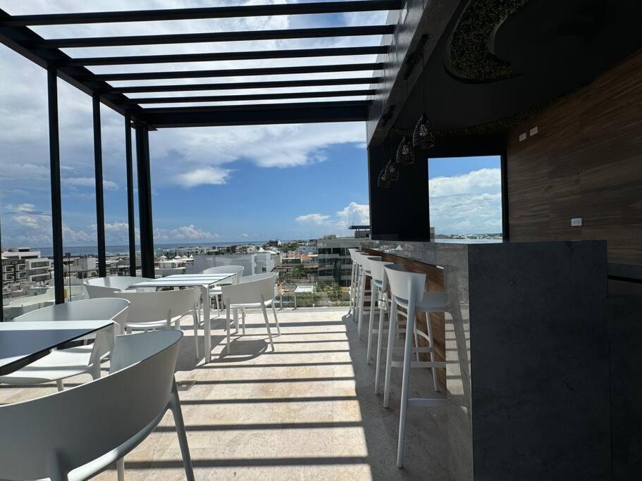 M-403 Brand New Studio, Ocean View Terrace, Pool And Gym Apartamento Playa del Carmen