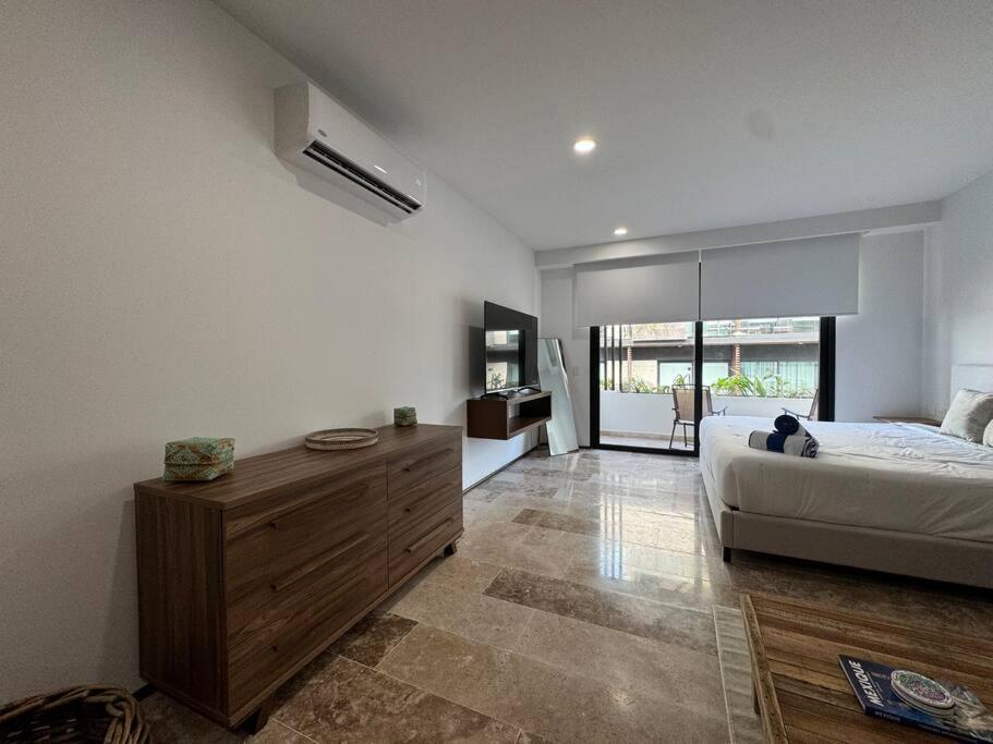 M-403 Brand New Studio, Ocean View Terrace, Pool And Gym *